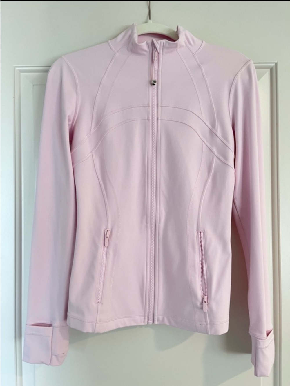 NWOT Lululemon Nulu Define Jacket Pink
Organza Size 6